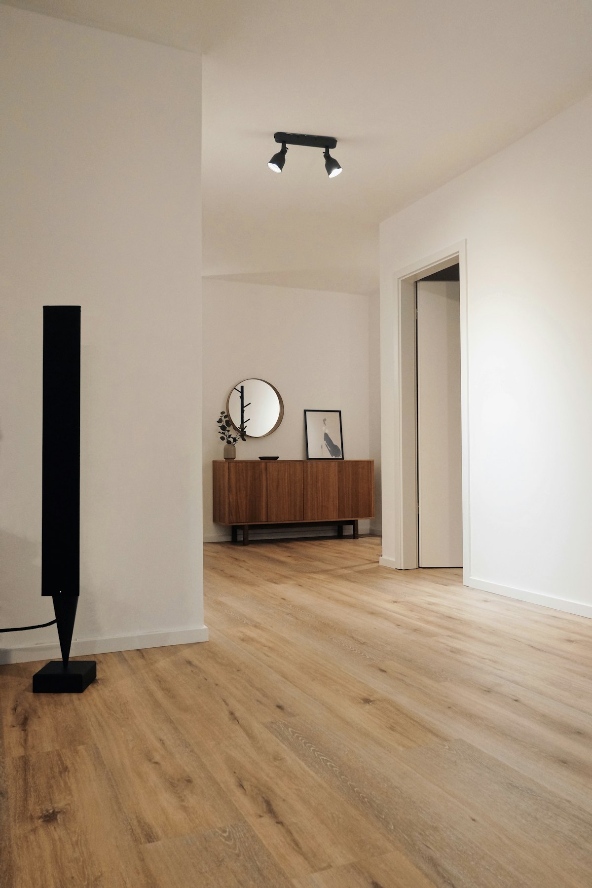 Floor & Wall Tiling Works